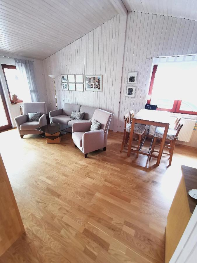 Ferienhaus In Absoluter Seenaehe Fuer 4 Personen 阿伦策 外观 照片