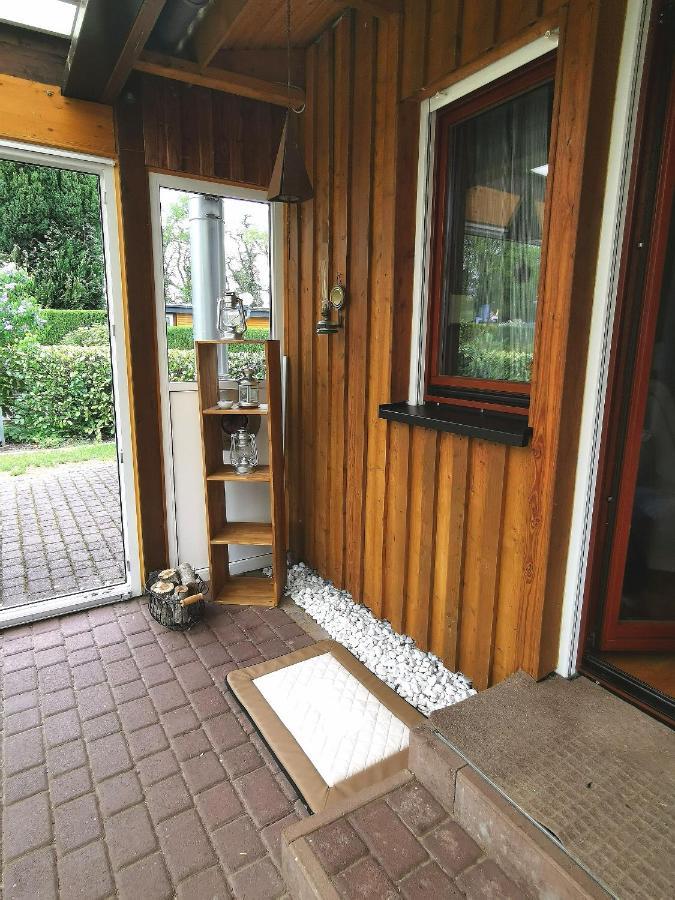 Ferienhaus In Absoluter Seenaehe Fuer 4 Personen 阿伦策 外观 照片