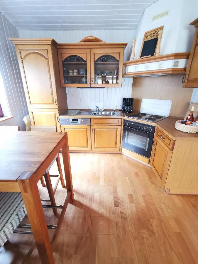 Ferienhaus In Absoluter Seenaehe Fuer 4 Personen 阿伦策 外观 照片